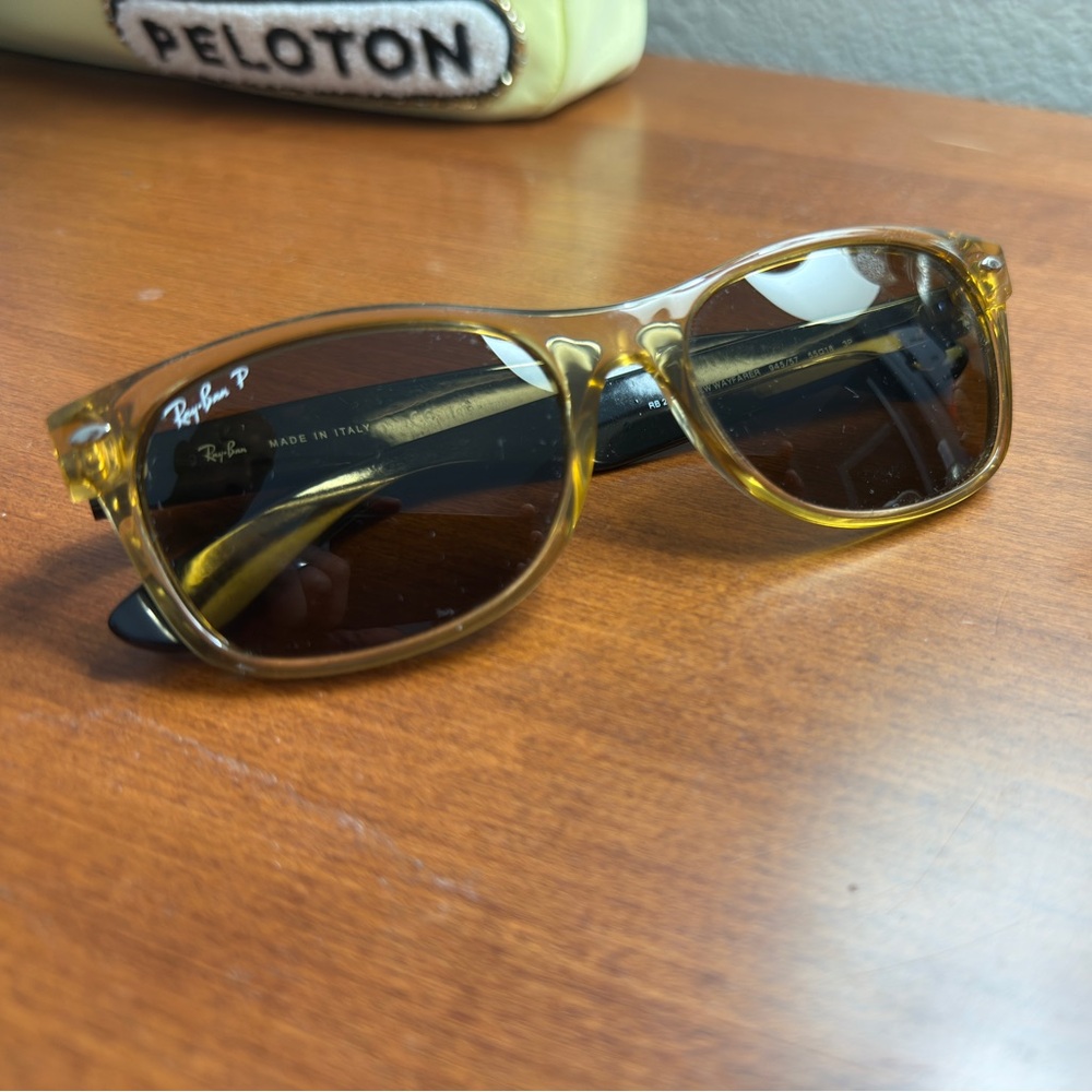 Ray-Ban New Wayfarer glasses in great condition!